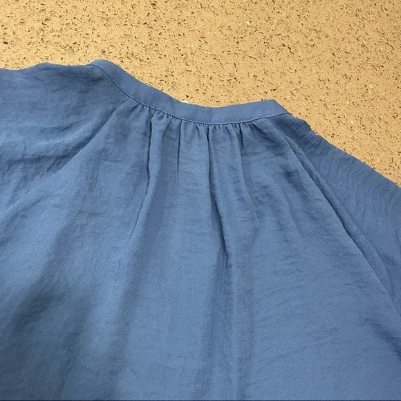 H&M SILKY TEE - Picture 3 of 5